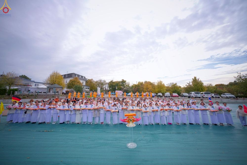 ภาพ No.262032:วันที่ 19 ตุลาคม พ.ศ. 2568 พิธีทอดกฐินวัดพระธรรมกายไรน์แลนด์ ประเทศเยอรมัน 