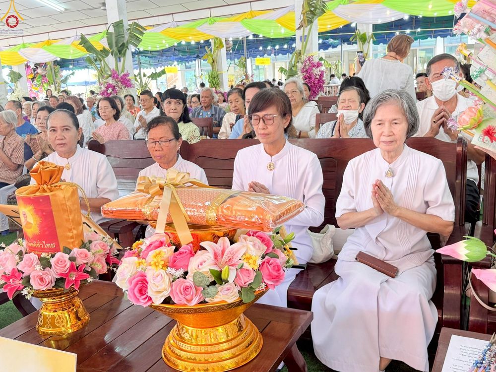 ภาพ No.250835:วันพุธที่ 8 ตุลาคม พ.ศ. 2568 พิธีทอดกฐินสามัคคีทั่วไทย 30,000 วัด โดยคณะศิษยานุศิษย์ บูชาธรรม 81 ปี หลวงพ่อธัมมชโย ณ วัดบางช้างใต้ อำเภอสามพราน  จังหวัดนครปฐม
