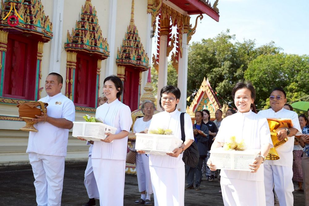 ภาพ No.273835:วันที่ 26 ตุลาคม พ.ศ. 2568 พิธีทอดกฐินสามัคคีทั่วไทย ณ วัดเขาหินดาด อ.แก่งคอย จ.สระบุรี โดยคณะศิษยานุศิษย์ บูชาธรรม 81 ปี หลวงพ่อธัมมชโย