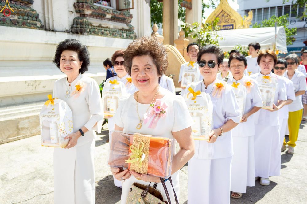 ภาพ No.260423:วันที่ 19 ตุลาคม พ.ศ. 2568 พิธีทอดกฐินสามัคคีทั่วไทย 30,000 วัด โดยคณะศิษยานุศิษย์ บูชาธรรม 81 ปี หลวงพ่อธัมมชโย ณ วัดคณิกาผล ป้อมปราบ กรุงเทพฯ