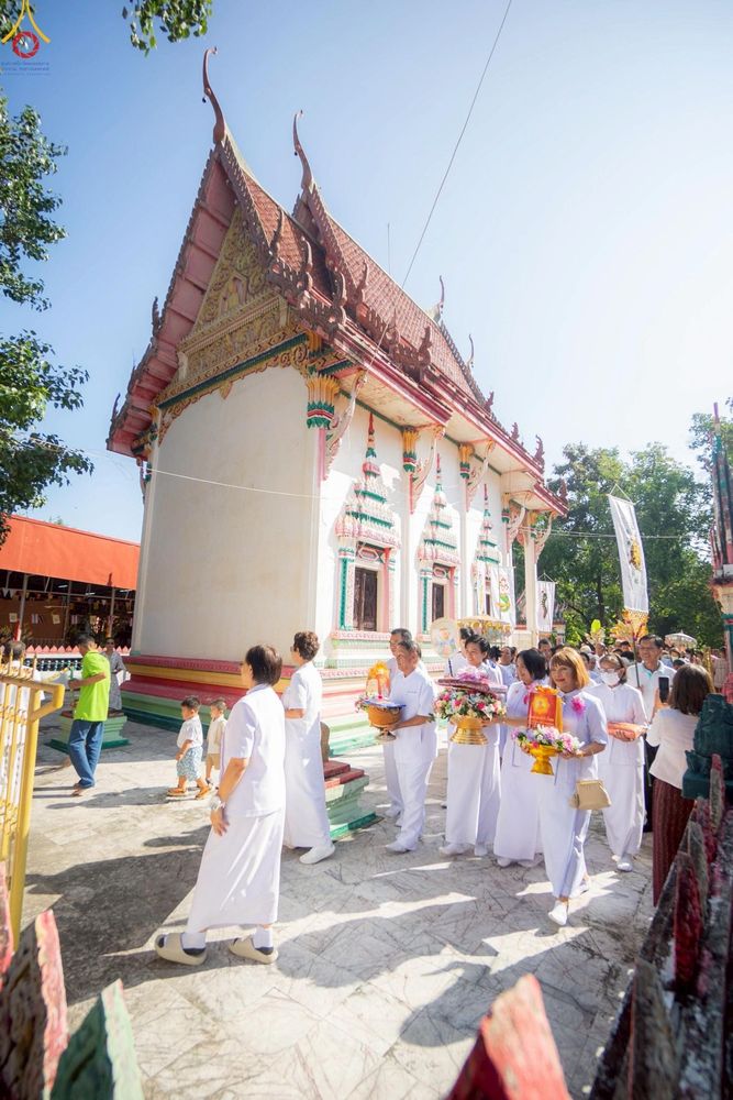 ภาพ No.259512:วันที่ 20 ตุลาคม พ.ศ. 2568 พิธีทอดกฐินสามัคคีทั่วไทย 30,000 วัด โดยคณะศิษยานุศิษย์ บูชาธรรม 81 ปี หลวงพ่อธัมมชโย ณ วัดศรีบุญเรือง จ.นครราชสีมา