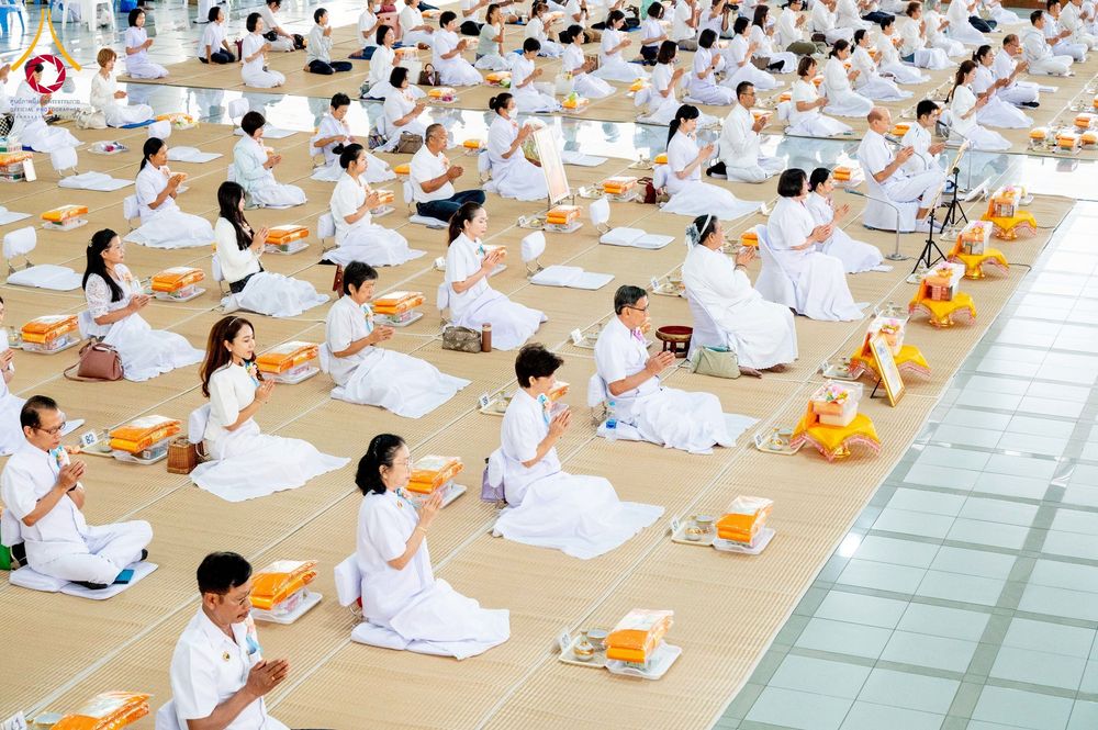 ภาพ No.271069:วันพุธที่ 20 พฤศจิกายน พ.ศ.2568 (วันพระ แรม 15 ค่ำ เดือน 12) พิธีบุพเปตพลี ครั้งที่ 173 ร่วมอุทิศบุญแด่หมู่ญาติที่ล่วงลับไปแล้ว และสืบทอดอายุพระพุทธศาสนา ณ หอฉันคุณยายอาจารย์ฯ วัดพระธรรมกาย