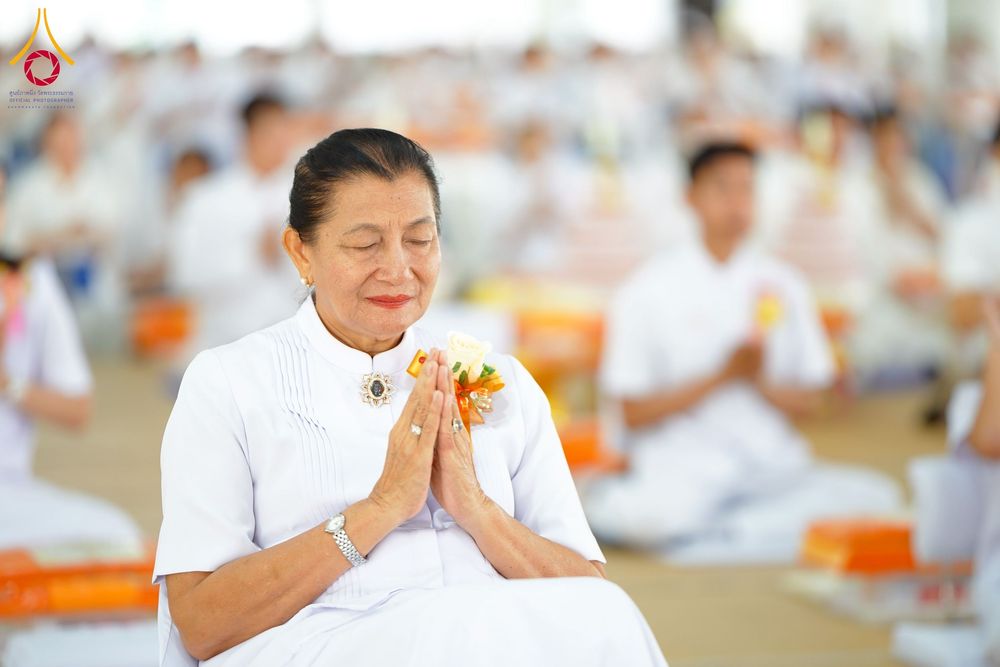 ภาพ No.276417:วันศุกร์ที่ 5 ธันวาคม พ.ศ. 2568 (วันพระ ขึ้น 15 ค่ำ เดือน 1) พิธีบุพเปตพลี ครั้งที่ 175 ร่วมอุทิศบุญแด่หมู่ญาติที่ล่วงลับไปแล้ว และสืบทอดอายุพระพุทธศาสนา ณ หอฉันคุณยายอาจารย์ฯ วัดพระธรรมกาย