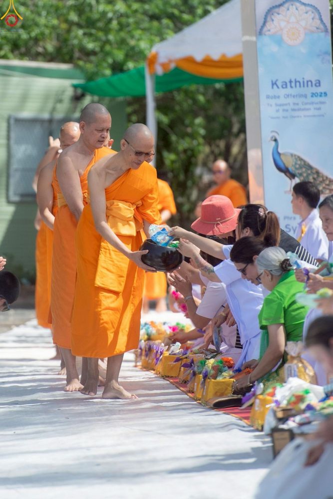 ภาพ No.260559:วันอาทิตย์ที่ 19 ตุลาคม พ.ศ. 2568 พิธีทอดกฐินสามัคคี ณ วัดพระธรรมกายซิดนีย์ ประเทศออสเตรเลีย  เพื่อสร้างอาคารปฏิบัติธรรม “คุณยายอาจารย์มหารัตนอุบาสิกาจันทร์ ขนนกยูง”