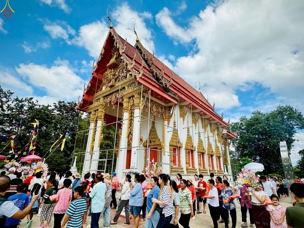 ภาพ No.258700:วันที่ 19 ตุลาคม พ.ศ. 2568 พิธีทอดกฐินสามัคคีทั่วไทย 30,000 วัด โดยคณะศิษยานุศิษย์ บูชาธรรม 81 ปี หลวงพ่อธัมมชโย ณ วัดปู่เจ้า อ. ศรีประจันต์ จ. สุพรรณบุรี