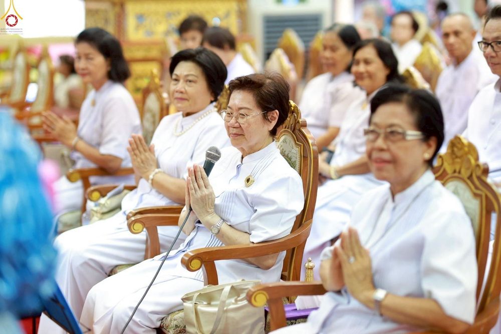 ภาพ No.254001:วันที่ 12 ตุลาคม พ.ศ. 2568 พิธีทอดกฐินสามัคคีทั่วไทย 30,000 วัด โดยคณะศิษยานุศิษย์ บูชาธรรม 81 ปี หลวงพ่อธัมมชโย ณ วัดบางขมิ้น อ.พระประแดง จ.สมุทรปราการ