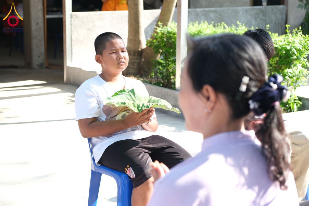 ภาพ No.317299:วันอาทิตย์ที่ 29 มีนาคม พ.ศ. 2569 พิธีตัดปอยผมและปลงผม ว่าที่สามเณร ศูนย์อบรมเยาวชนนครปฐม