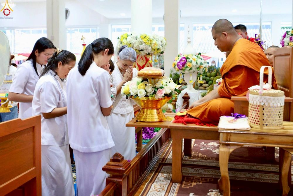 ภาพ No.253944:วันที่ 12 ตุลาคม พ.ศ. 2568 พิธีทอดกฐินสามัคคีทั่วไทย 30,000 วัด โดยคณะศิษยานุศิษย์ บูชาธรรม 81 ปี หลวงพ่อธัมมชโย ณ วัดเนินบุญญาราม(ต้นมะม่วง) อ.ศรีราชา จ.ชลบุรี