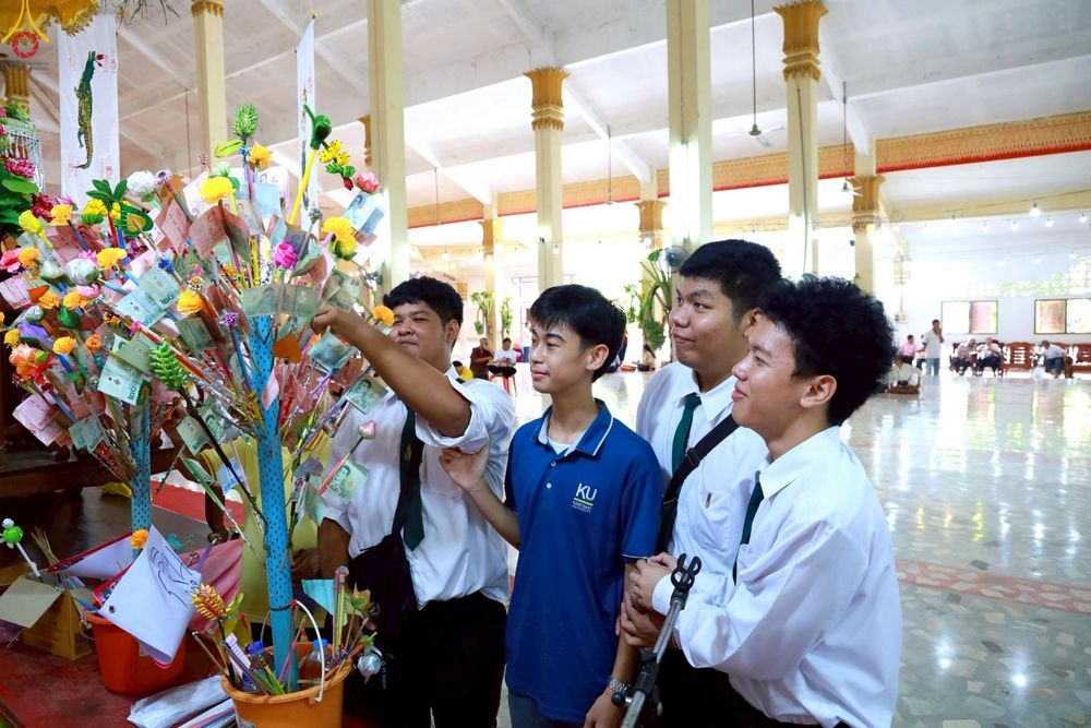 ภาพ No.251148:วันที่ 9 ตุลาคม พ.ศ. 2568 พิธีทอดกฐินสามัคคีทั่วไทย 30,000 วัด โดยคณะศิษยานุศิษย์ บูชาธรรม 81 ปี หลวงพ่อธัมมชโย ณ วัดกำแพงแสน ต.ห้วยหมอนทอง อ.กำแพงแสน จ.นครปฐม