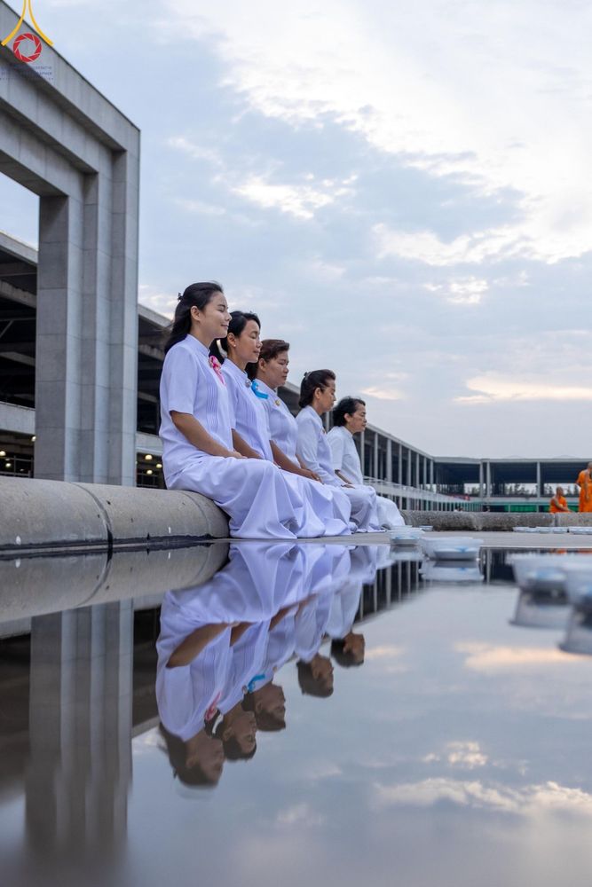 ภาพ No.154770:พิธีจุดประทีป, พิธีฉลองชัยสวดมนต์บทธัมมจักกัปปวัตนสูตร ณ มหารัตนวิหารคด วัดพระธรรมกาย วันอังคารที่ 17 กันยายน พ.ศ. 2567