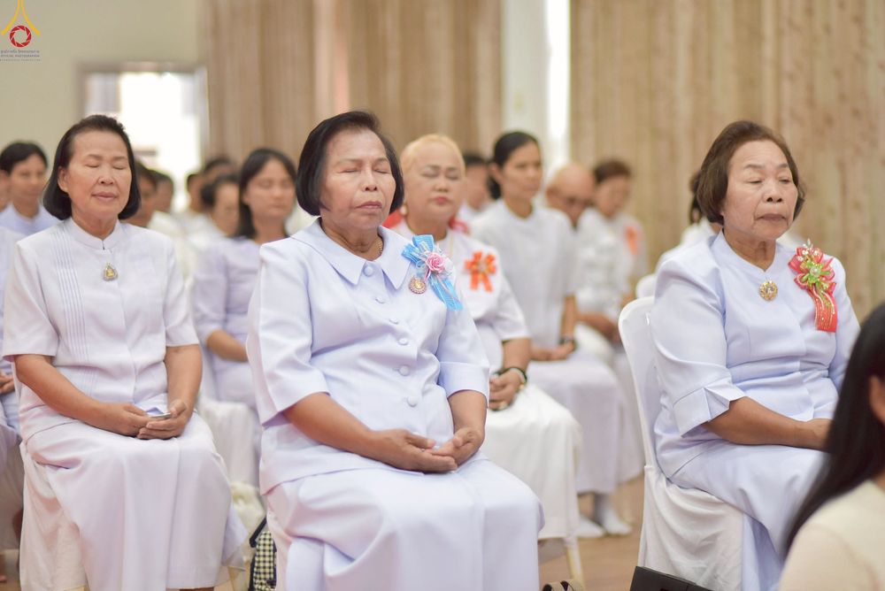 ภาพ No.270427:วันอาทิตย์ที่ 19 ตุลาคม พ.ศ. 2568 พิธีทอดกฐินสามัคคี , พิธีสมโภชพระประธาน อัญเชิญพระบรมสารีริกธาตุบรรจุ ในเกศและประดิษฐานจักรแก้ว ในแผ่นฌานองค์พระประธาน ณ ศูนย์ปฏิบัติธรรมเขาคิชฌกูฏ จ.จันทบุรี