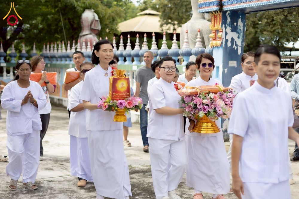 ภาพ No.275448:วันที่ 5 พฤศจิกายน พ.ศ. 2568 พิธีทอดกฐินสามัคคีทั่วไทย ณ วัดสระด่าน ต.หนองสาหร่าย อ.ดอนเจดีย์ จ.สุพรรณบุรี โดยคณะศิษยานุศิษย์ บูชาธรรม 81 ปี หลวงพ่อธัมมชโย