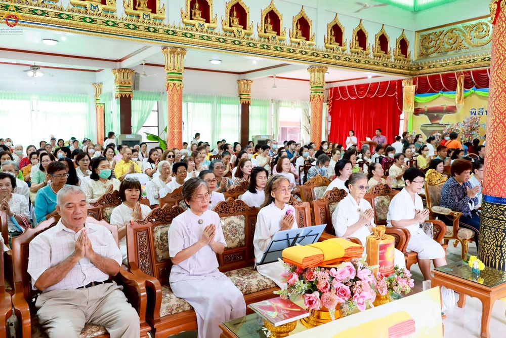 ภาพ No.250211:วันพุธที่ 8 ตุลาคม พ.ศ. 2568 พิธีทอดกฐินสามัคคีทั่วไทย 30,000 วัด โดยคณะศิษยานุศิษย์ บูชาธรรม 81 ปี หลวงพ่อธัมมชโย ณ วัดทัศนารุณสุนทริการาม กรุงเทพฯ