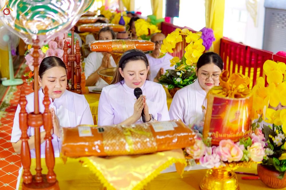 ภาพ No.260816:วันที่ 12 ตุลาคม พ.ศ. 2568 พิธีทอดกฐินสามัคคีทั่วไทย 30,000 วัด โดยคณะศิษยานุศิษย์ บูชาธรรม 81 ปี หลวงพ่อธัมมชโย ณ วัดทองรำไพ ต.แหลมฟ้าผ่า อ.พระสมุทรเจดีย์ จ.สมุทรปราการ