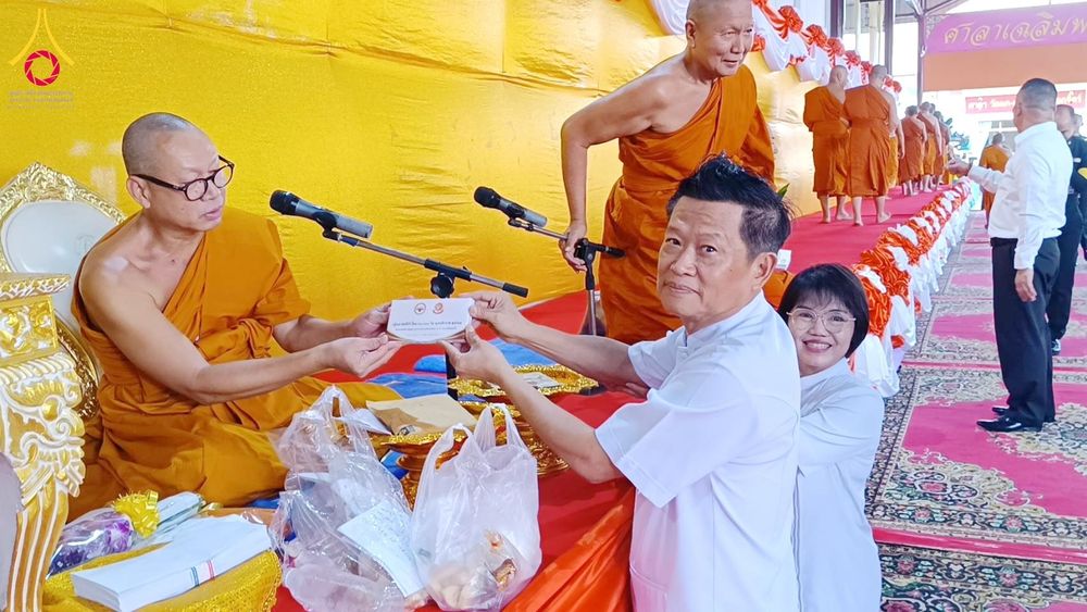 ภาพ No.183250:พิธีทอดกฐิน ณ วัดบางบัว กรุงเทพมหานคร ในโครงการทอดกฐินสามัคคีทั่วไทย 30,000 วัด บูชาธรรม 80 ปี หลวงพ่อธัมมชโย โดยคณะศิษยานุศิษย์วัดพระธรรมกาย วันที่ 20 ตุลาคม พ.ศ. 2567