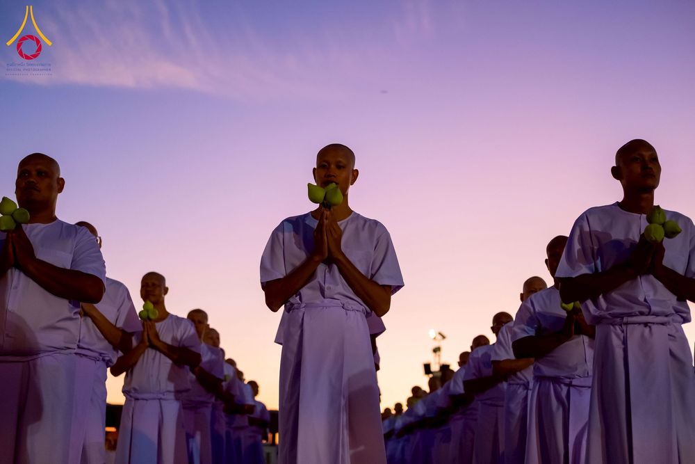 ภาพ No.276568:วันเสาร์ที่ 6 ธันวาคม  พ.ศ. 2568 พิธีเวียนประทักษิณและพิธีวันทาเจดีย์ โครงการอุปสมบทบูชาธรรมมหาปูชนียาจารย์ ประจำปี พ.ศ.2568 โครงการบวชพระนานาชาติ AEC และ WAB รุ่น CEO (นักบริหาร) รุ่นที่ 5 ณ มหาธรรมกายเจดีย์ วัดพระธรรมกาย