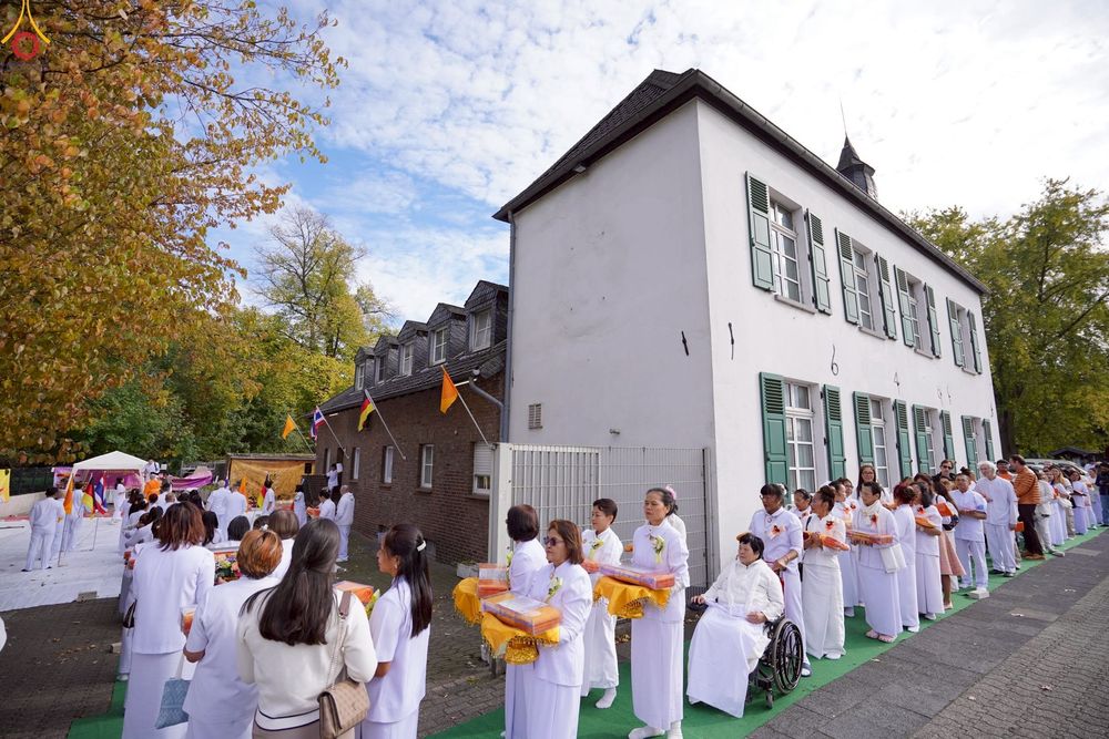 ภาพ No.261957:วันที่ 19 ตุลาคม พ.ศ. 2568 พิธีทอดกฐินวัดพุทธนอร์ดไรน์ เวสท์ฟาเล่น  ประเทศเยอรมัน 