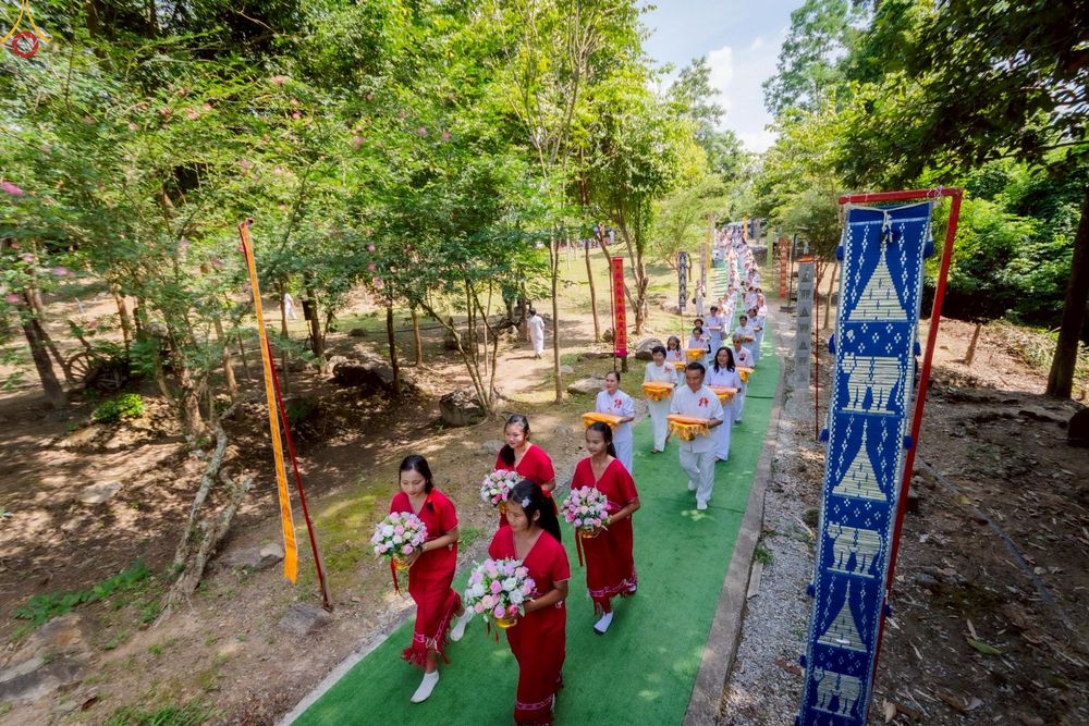 ภาพ No.258511:วันเสาร์ที่ 18 ตุลาคม พ.ศ. 2568 พิธีทอดกฐินสามัคคีเพื่อสร้างทุกสิ่ง ณ สำนักสงฆ์พุทธอุทยานพรรัตนะ อ.วังชิ้น จ.แพร่