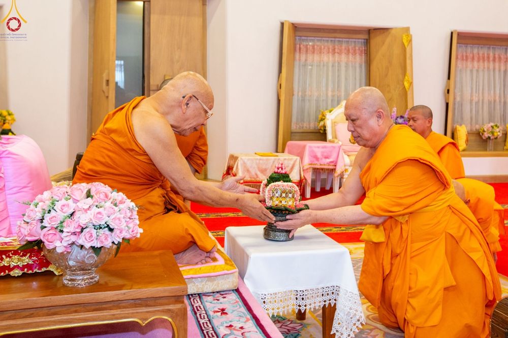 ภาพ No.84929:พิธีทำสามีจิกรรมและรับฟังโอวาท จากพระผู้ใหญ่ พระมหาเถระ พระสังฆาธิการ เนื่องในเทศกาลเข้าพรรษา ของคณะสงฆ์วัดพระธรรมกาย นำโดยหลวงพ่อทัตตชีโว วันที่ 3 สิงหาคม พ.ศ. 2566