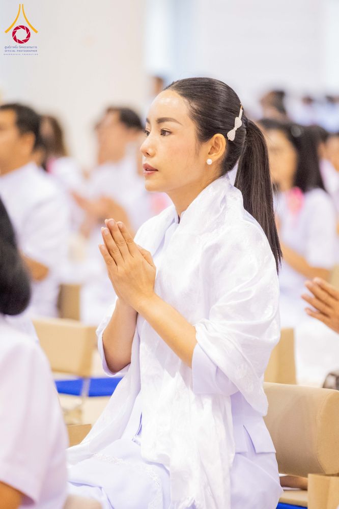 ภาพ No.318297:วันอาทิตย์ต้นเดือนที่ 5 เมษายน พ.ศ.2569 พิธีบูชาข้าวพระ ณ สภาธรรมกายสากล วัดพระธรรมกาย