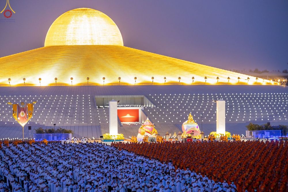 ภาพ No.75379:พิธีจุดประทีปถวายเป็นพุทธบูชา และบูชาธรรมมหาปูชนียาจารย์ ในโครงการธรรมยาตรากตัญญูบูชา มหาปูชนียาจารย์ พระมงคลเทพมุนี(สด จนฺทสโร) พระผู้ปราบมาร ปีที่ 11 ณ อนุสรณ์สถานลำดับที่ 7 สถานที่ขยายวิชชาธรรมกาย วัดพระธรรมกาย จ.ปทุมธานี วันที่ 31 มกราคม พ.ศ. 2566