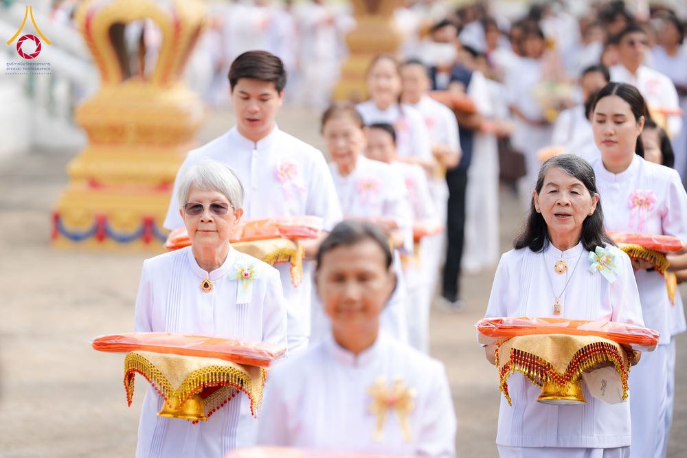 ภาพ No.298932:วันที่ 20 มกราคม พ.ศ. 2569 พิธีทอดผ้าป่าทำนุบำรุงศาสนสถาน ณ วัดใหม่นพรัตน์ ต.เนินพระปรางค์ อ.สองพี่น้อง จ.สุพรรณบุรี ในโครงการธรรมยาตรา กตัญญูบูชา มหาปูชนียาจารย์ พระมงคลเทพมุนี(สด จนฺทสโร) พระผู้ปราบมาร อนุสรณ์สถาน 7 แห่ง ปีที่ 14