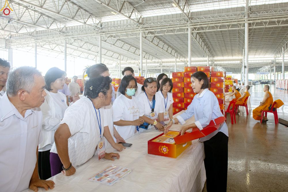 ภาพ No.322100:วันที่ 14 เมษายน พ.ศ.2569 การเตรียมกล่องไทยธรรม วันสุดท้าย เพื่องานถวายมหาสังฆทาน 40,000 กว่าวัดทั่วประเทศ วันคุ้มครองโลก 22 เมษายน พ.ศ.2569 วัดพระธรรมกาย