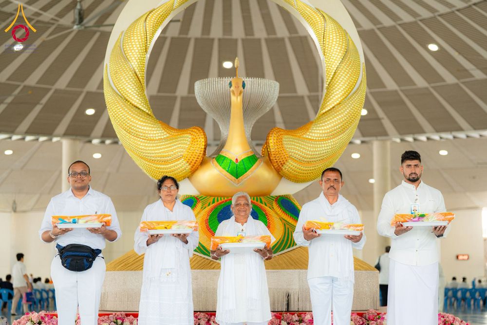 ภาพ No.342417:วันที่ 31 กรกฎาคม พ.ศ. 2569  ต้อนรับคณะแสวงบุญชาวศรีลังกา 31 ท่าน เยี่ยมชมวัดพระธรรมกาย