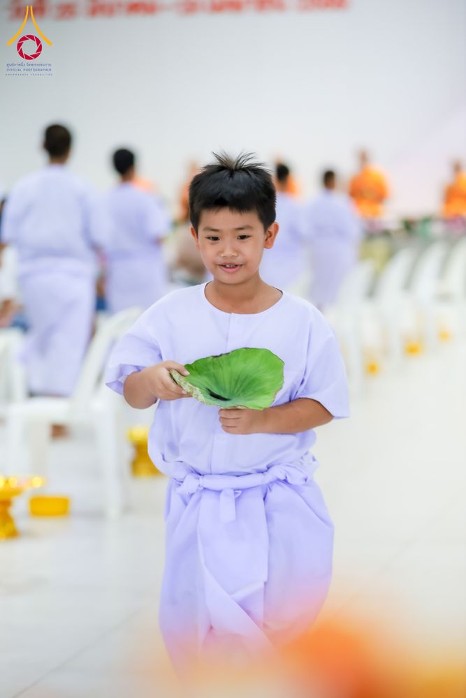 ภาพ No.317417:วันอาทิตย์ ที่ 29 มีนาคม พ.ศ.2569  พิธีปลงผม , พิธีขอขมามอบบาตรและผ้าไตร , พิธีบรรพชา ณ ศูนย์ปฏิบัติธรรมสมุทรปราการ จำนวน 42 รูป