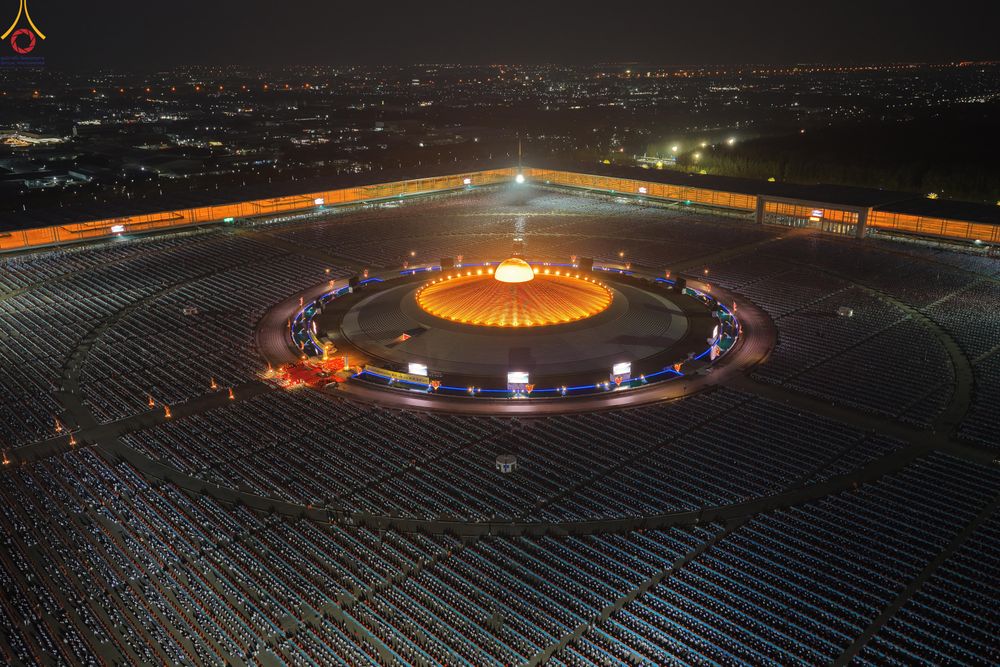 ภาพ No.324149:วันที่ 22 เมษายน พ.ศ.2569 (วันคุ้มครองโลก) พิธีถวายมหาสังฆทาน 40,000 กว่าวัดทั่วประเทศ ณ ลานธรรม พระมหาธรรมกายเจดีย์ วัดพระธรรมกาย