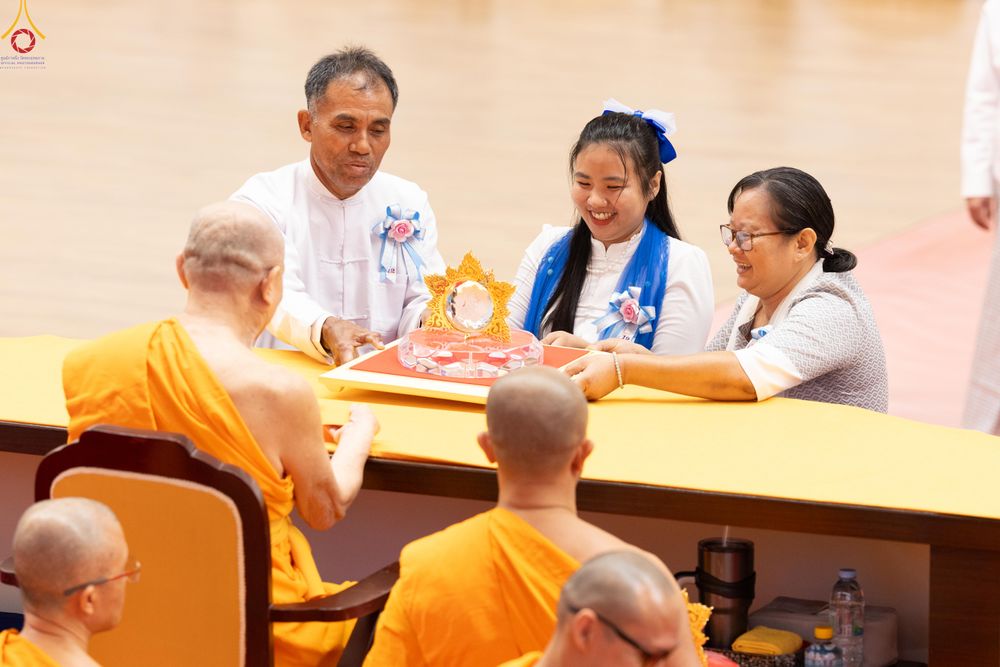 ภาพ No.311857:วันอังคารที่ 3 มีนาคม พ.ศ.2569 พิธีมอบโล่วัชรเกียรติยศ โครงการตอบปัญหาธรรมะทางก้าวหน้า ครั่งที่ 43, พิธีมอบโล่วัชรเกียรติยศ โครงการสอบตอบปัญหาศีลธรรม เพื่อสันติภาพโลก (World-Pec) ครั้งที่ 19 ณ สภาธรรมกายสากล วัดพระธรรมกาย