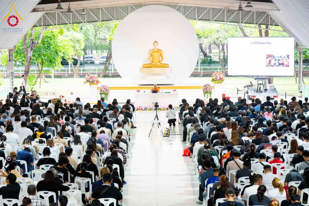 ภาพ No.336479:วันเสาร์ที่ 20 มิถุนายน 2569  โรงเรียน อบต.คลองสาม จัดโครงการ “โรงเรียนพ่อ–แม่”  เสริมพลังครอบครัวร่วมพัฒนาเด็กสู่การเป็นคนเก่งและดี  ผู้นำฟื้นฟูศีลธรรมโลก ณ วัดพระธรรมกาย