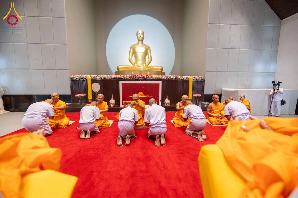ภาพ No.321366:วันเสาร์ที่ 11 เมษายน พ.ศ.2569 พิธีขอบรรพชา พิธีขอสรณคมณ์และศีล, พิธีถวายบาตร พิธีอุปสมบท โครงการอุปสมบทหมู่ บูชาธรรมหลวงพ่อธัมมชโย พ.ศ.2569 โครงการอุปสมบทหมู่ธรรมทายาท ระดับอุดมศึกษา รุ่น 53 (ภาคฤดูร้อน) ณ วัดพระธรรมกาย ปทุมธานี