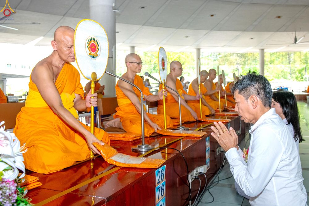 ภาพ No.317590:วันพฤหัสบดีที่ 2 เมษายน พ.ศ.2569 พิธีบุพเปตพลี ครั้งที่ 180 ณ หอฉันคุณยายอาจารย์ฯ วัดพระธรรมกาย