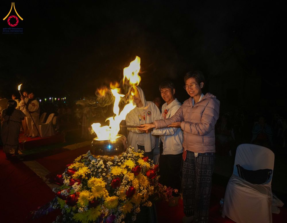 ภาพ No.309104:วันศุกร์ที่ 6 กุมภาพันธ์ พ.ศ.2569 พิธีจุดประทีปโคมลาน ปล่อยโคมลอยถวายเป็นพุทธบูชา  ณ ลานธรรมเจดีย์วัดทุ่งเจริญธรรม อ.อมก๋อย จ.เชียงใหม่