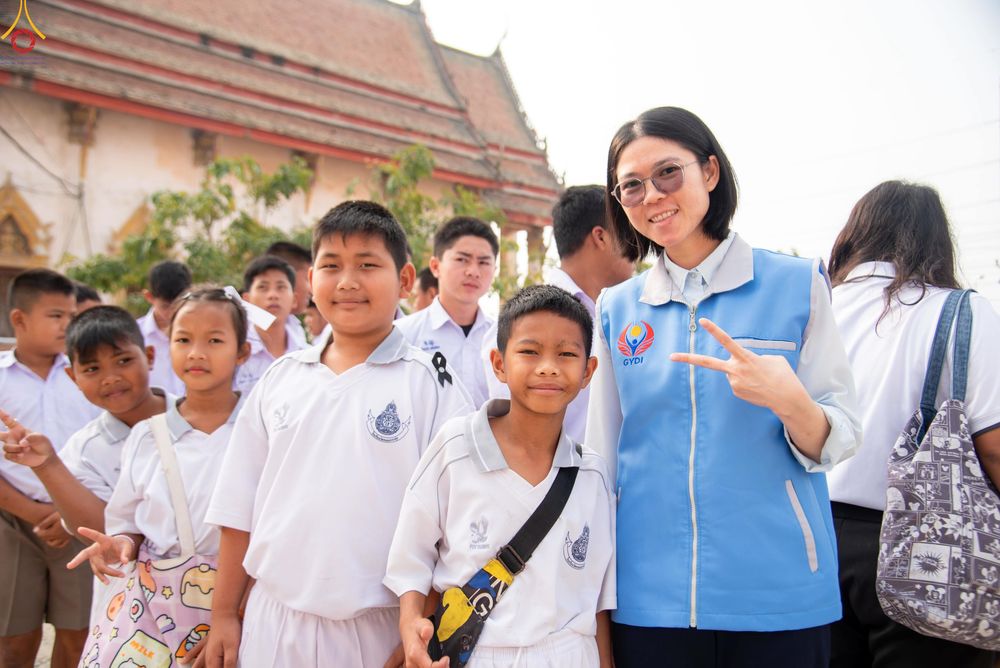 ภาพ No.301183:วันที่ 22 มกราคม พ.ศ. 2569 พิธีทอดผ้าป่าทำนุบำรุงศาสนสถาน ณ วัดใหม่พิบูลย์ผล อ.สองพี่น้อง จ.สุพรรณบุรี ในโครงการธรรมยาตรา กตัญญูบูชา มหาปูชนียาจารย์ พระมงคลเทพมุนี(สด จนฺทสโร) พระผู้ปราบมาร อนุสรณ์สถาน 7 แห่ง ปีที่ 14