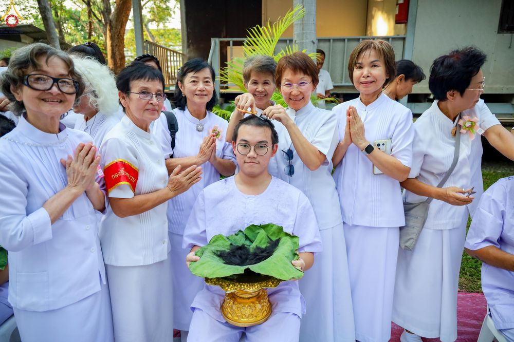 ภาพ No.319758:วันอาทิตย์ที่ 5 เมษายน พ.ศ.2569 พิธีตัดปอยผม และปลงผมนาคธรรมทายาท โครงการบรรพชาและอุปสมบทหมู่ รุ่นบูชาธรรม 82 ปี หลวงพ่อธัมมชโย