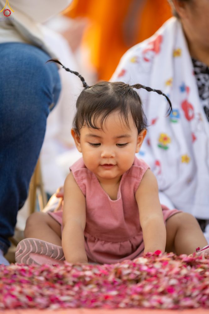 ภาพ No.299572:วันที่ 18 มกราคม พ.ศ. 2569 พิธีต้อนรับพระธรรมยาตรา (ภาพชุดที่ 2) ณ อนุสรณ์สถานลำดับที่ 5  สถานที่เผยแผ่วิชชาธรรมกายครั้งแรก อนุสรณ์สถานบางปลา วัดบางปลา อำเภอบางเลน จังหวัดนครปฐม ในโครงการธรรมยาตรา กตัญญูบูชา มหาปูชนียาจารย์ พระมงคลเทพมุนี(สด จนฺทสโร) พระ