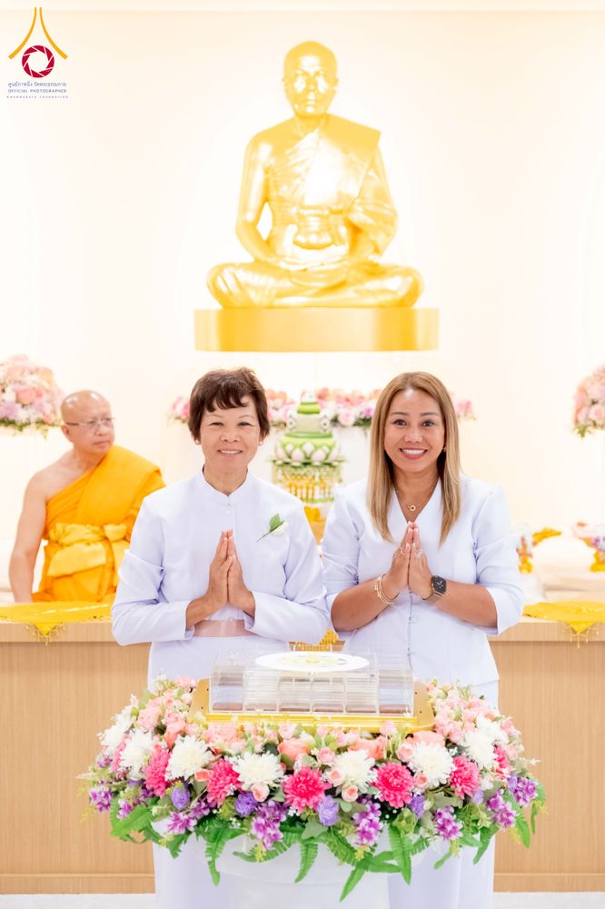 ภาพ No.319176:วันที่ 29 มีนาคม พ.ศ.2569 พิธีอัญเชิญรูปหล่อพระมงคลเทพมุนี (สด จนฺทสโร) ประดิษฐาน ณ ห้องปฏิบัติธรรม “มงคลรัตนโชติ”  วัดพระธรรมกายชิคาโก ประเทศสหรัฐอเมริกา