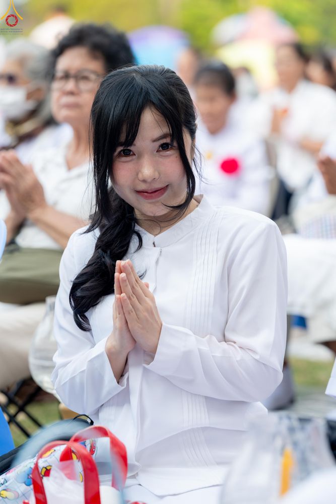 ภาพ No.297075:วันที่ 17 มกราคม พ.ศ. 2569 พิธีจุดประทีปถวายเป็นพุทธบูชา และบูชาธรรมมหาปูชนียาจารย์ (ภาพชุดที่ 2) ณ วัดโบสถ์บน ต.บางคูเวียง จ.นนทบุรี อนุสรณ์สถานลำดับที่ 4 สถานที่เกิดด้วยกายธรรม ในโครงการธรรมยาตรา กตัญญูบูชา มหาปูชนียาจารย์ พระมงคลเทพมุนี(สด จนฺทสโร) พร