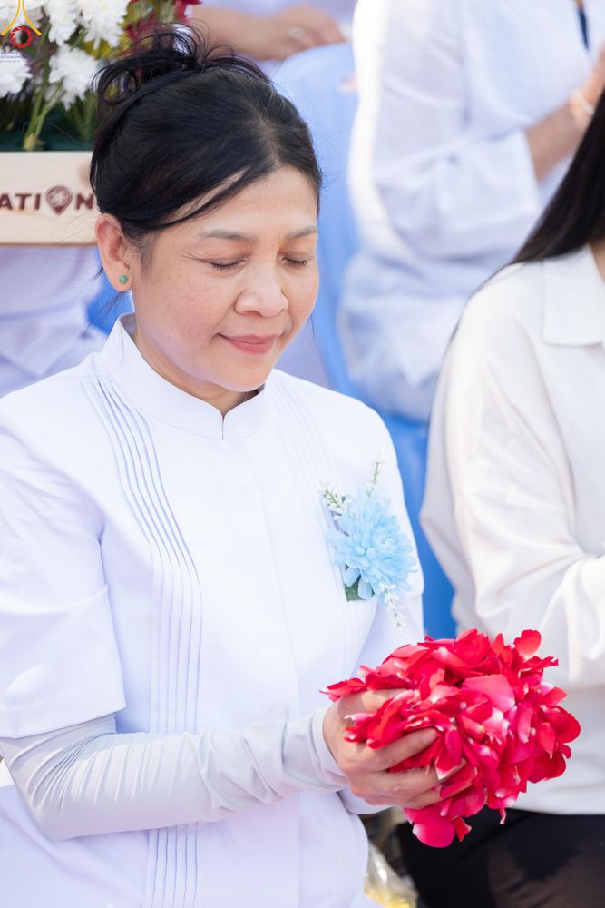 ภาพ No.304154:วันที่ 25 มกราคม พ.ศ. 2569 พิธีต้อนรับพระธรรมยาตรา  รร.สามัคคีราษฏร์บำรุง-วัดพระธรรมกาย ในโครงการธรรมยาตรา กตัญญูบูชา มหาปูชนียาจารย์ พระมงคลเทพมุนี(สด จนฺทสโร) พระผู้ปราบมาร อนุสรณ์สถาน 7 แห่ง ปีที่ 14