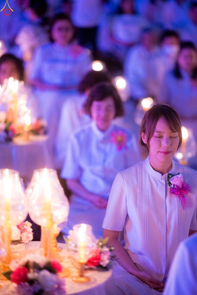 ภาพ No.292139:วันที่ 10 มกราคม พ.ศ. 2569 พิธีจุดประทีปถวายเป็นพุทธบูชา และบูชาธรรมมหาปูชนียาจารย์  ณ อนุสรณ์สถานคลองบางนางแท่น อ.สามพราน จ.นครปฐม ในโครงการธรรมยาตรา กตัญญูบูชา มหาปูชนียาจารย์ พระมงคลเทพมุนี(สด จนฺทสโร) พระผู้ปราบมาร อนุสรณ์สถาน 7 แห่ง ปีที่ 14