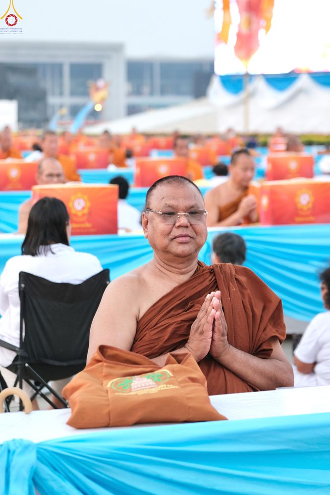 ภาพ No.325017:วันที่ 22 เมษายน พ.ศ.2569 (วันคุ้มครองโลก) พิธีถวายมหาสังฆทาน 40,000 กว่าวัดทั่วประเทศ (ชุดที่ 2) ณ ลานธรรม พระมหาธรรมกายเจดีย์ วัดพระธรรมกาย