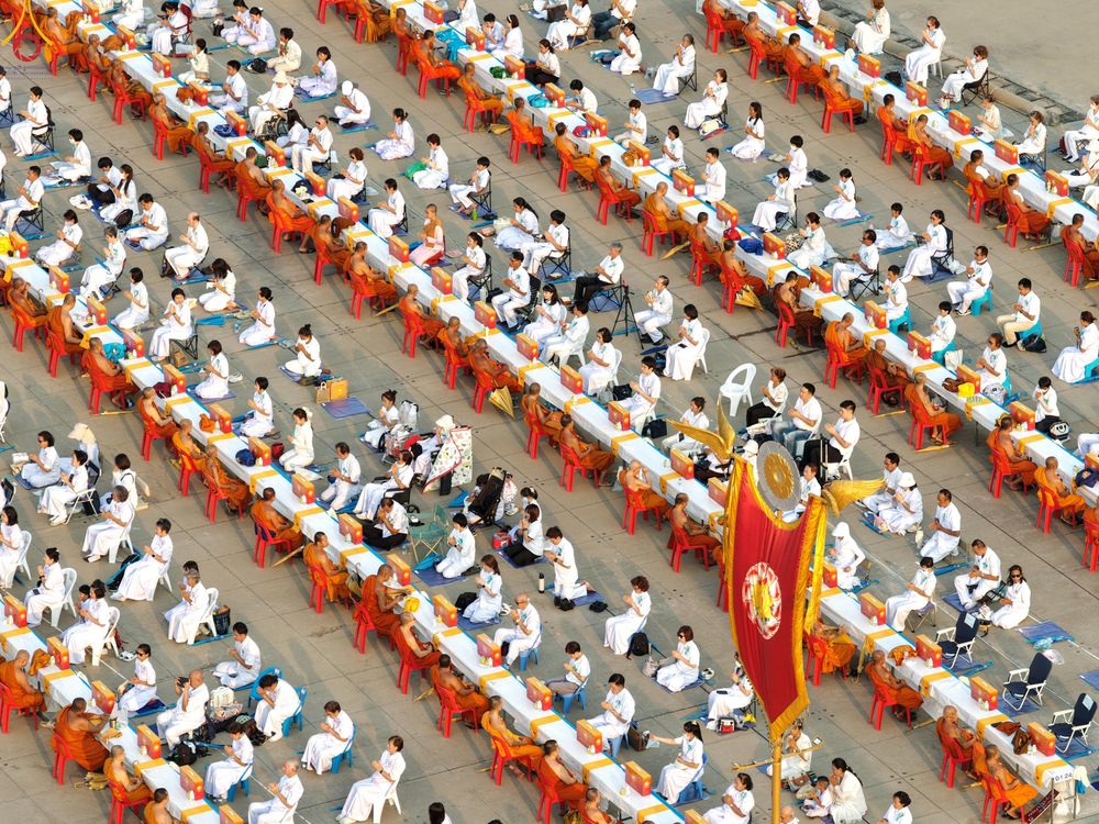 ภาพ No.324019:วันที่ 22 เมษายน พ.ศ.2569 (วันคุ้มครองโลก) พิธีถวายมหาสังฆทาน 40,000 กว่าวัดทั่วประเทศ ณ ลานธรรม พระมหาธรรมกายเจดีย์ วัดพระธรรมกาย