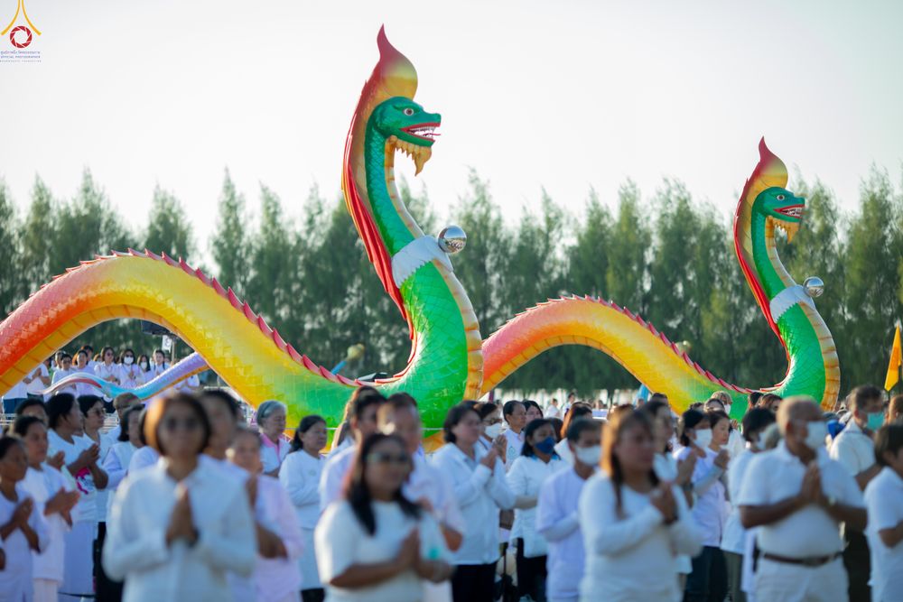 ภาพ No.301951:วันที่ 23 มกราคม พ.ศ. 2569 พิธีจุดประทีปธรรมถวายเป็นพุทธบูชา และบูชาธรรมมหาปูชนียาจารย์  ณ อนุสรณ์สถานลำดับที่ 5 สถานที่เผยแผ่วิชชาธรรมกายครั้งแรก อนุสรณ์สถานบางปลา วัดบางปลา อำเภอบางเลน จังหวัดนครปฐม ในโครงการธรรมยาตรา กตัญญูบูชา มหาปูชนียาจารย์ พระมงคล