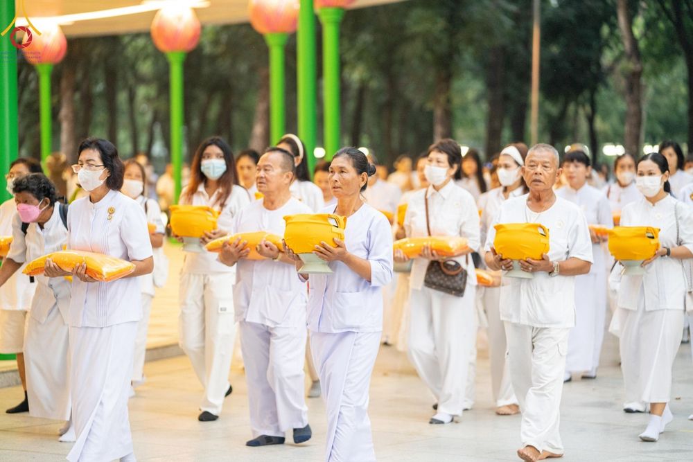 ภาพ No.112276:พิธีบรรพชาอุปสมบท โครงการอุปสมบทหมู่บูชาธรรม 115 ปี คุณยายอาจารย์ฯ, โครงการอุปสมบทหมู่ธรรมทายาท ระดับอุดมศึกษา รุ่นที่ 50 ภาคฤดูหนาว ณ โบสถ์พระไตรปิฎก วัดพระธรรมกาย จ.ปทุมธานี วันเสาร์ที่ 13 มกราคม พ.ศ. 2567