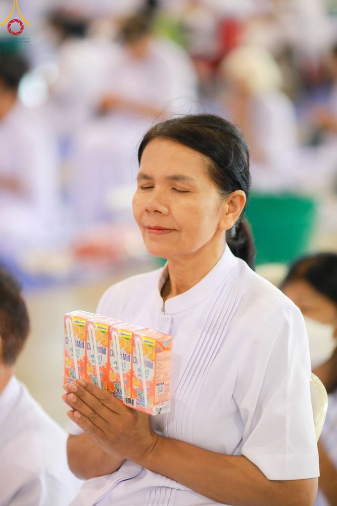 ภาพ No.126505:พิธีตักบาตร ในวันอาทิตย์ต้นเดือนที่ 3 มีนาคม พ.ศ. 2567 ณ บ้านแก้วเรือนทองคุณยายฯ วัดพระธรรมกาย
