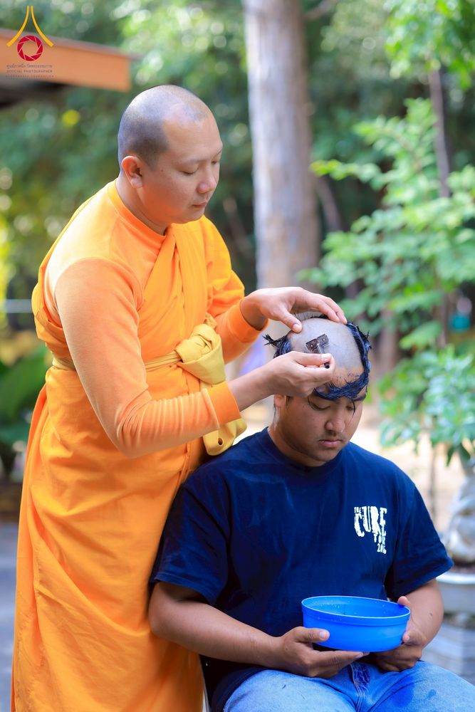 ภาพ No.275943:วันที่ 26-30 พฤศจิกายน พ.ศ. 2568 ทีมพระพี่เลี้ยงตั้งรับ รายงานตัวโครงการบวชบูชาธรรมมหาปูชนียาจารย์ ณ ศูนย์ปฏิบัติธรรมบุรีรัมย์