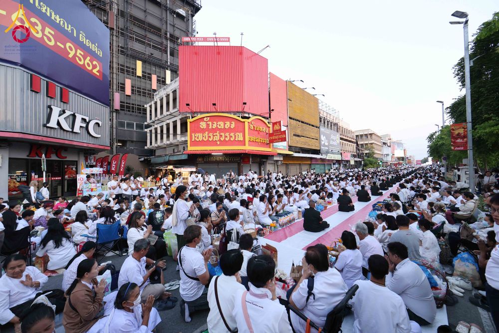 ภาพ No.312708:วันอาทิตย์ที่ 8 มีนาคม พ.ศ.2569 ทำบุญเมืองนครราชสีมา 558 ปี ตักบาตรพระ 10,000 รูป (ภาพชุดที่ 2)