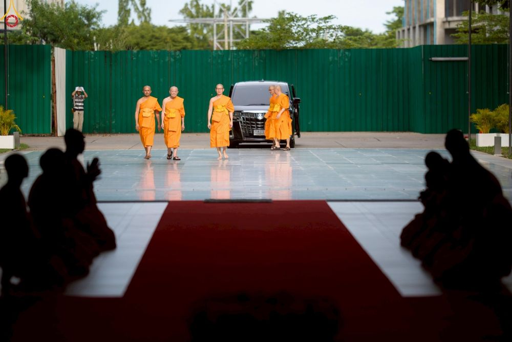 ภาพ No.250625:วันอังคารที่ 7 ตุลาคม พ.ศ. 2568 พิธีมหาปวารณาออกพรรษา ณ โบสถ์พระไตรปิฎก วัดพระธรรมกาย